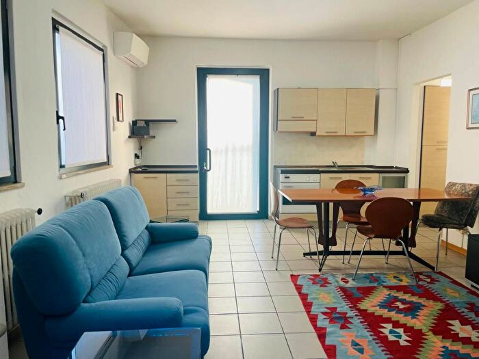 Appartamento bilocale in affitto in Viale Papa Giovanni XXIII, Telgate