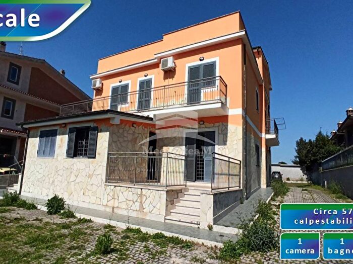 Appartamento bilocale in affitto in Via Anagnina, Morena, Roma