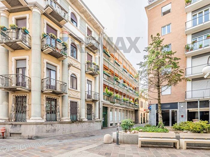Appartamento trilocale in affitto in VIA ROMA, Piazza Santa Maria, Busto Arsizio