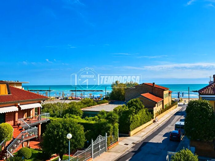 Appartamento quadrilocale in vendita in Via Curtatone, Porto San Giorgio