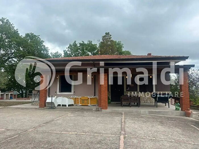 Casa trilocale in vendita in Via Ospedaletto, San Martino Sannita