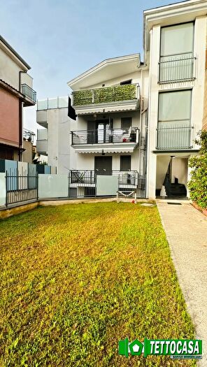 Appartamento trilocale in vendita in Mariglianella