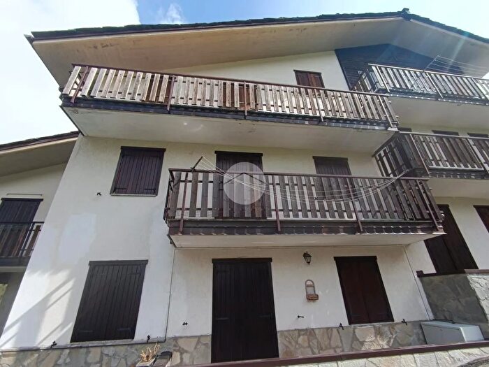 Appartamento bilocale in vendita in Frazione Chez Carral, Valgrisenche