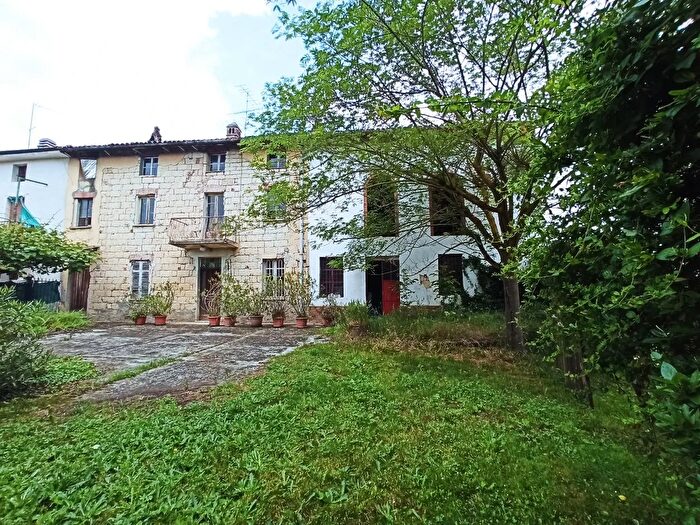 Casa con 10 locali in vendita in Reali, Rosignano Monferrato