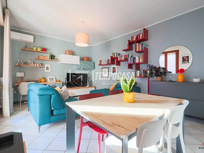 Appartamento trilocale in vendita in Via Camillo Casarini, Bologna