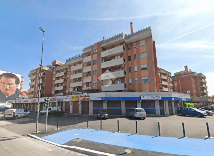 Appartamento trilocale in vendita in Viale Candelaro, Foggia