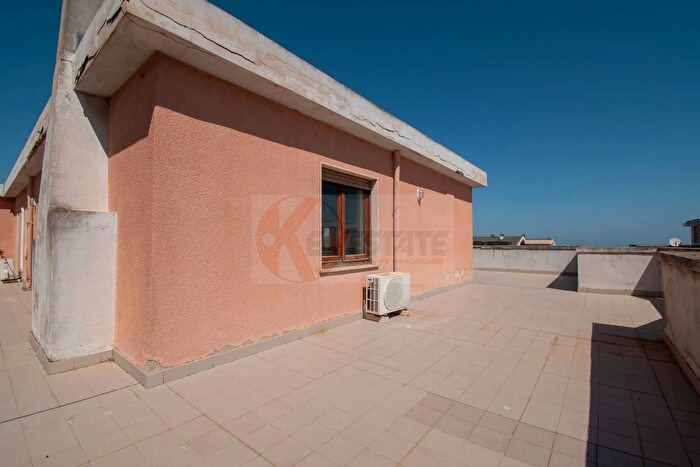 Appartamento con 6 locali in vendita in Via Dalmazia, Sassari