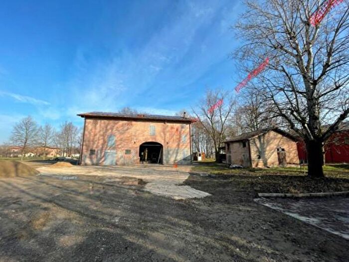 Casa con 6 locali in vendita in Via Case Bruciate, Castelnuovo Rangone