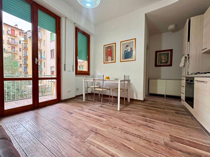 Appartamento trilocale in affitto in Via Giovanni Battista Lulli, Porta al Prato San Jacopino, Firenze