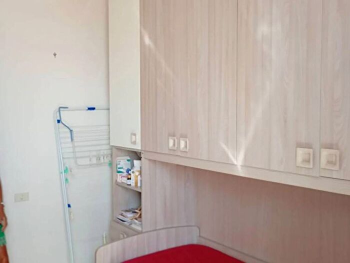 Appartamento monolocale in affitto in Via Bernardo Cavallino, Zona Ospedaliera, Napoli