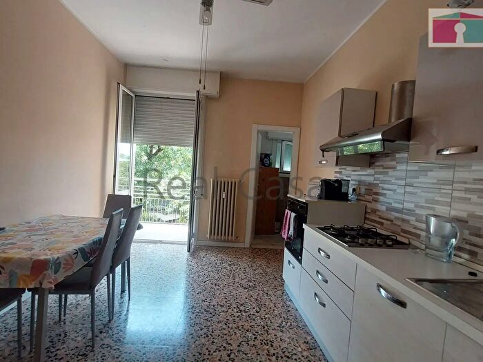 Appartamento quadrilocale in vendita in Via Ettore Orlandi, Modena