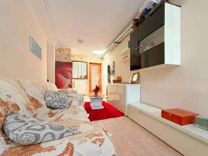 Appartamento quadrilocale in vendita in Via dei Laghi, Oulx