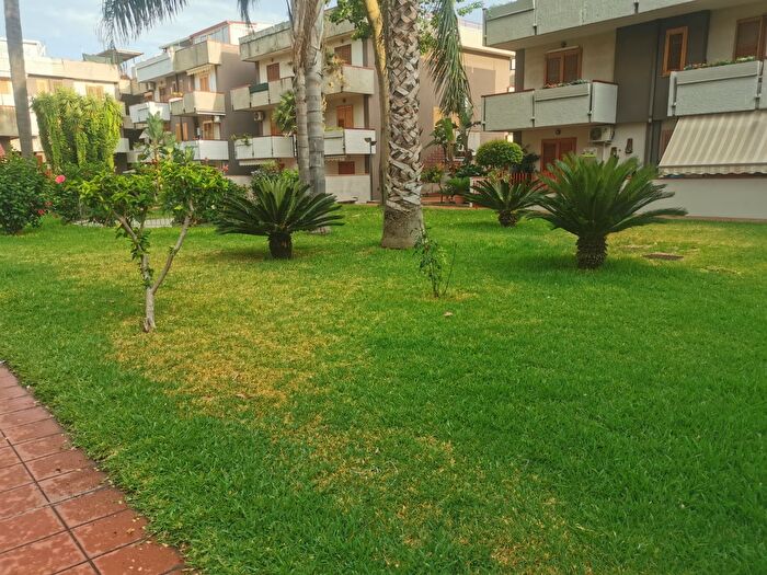 Appartamento bilocale in vendita in Via Spiaggia, Mascali