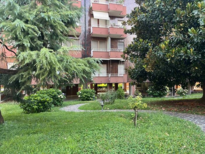 Appartamento monolocale in affitto in Via Maniago, Quartiere Feltre, Milano