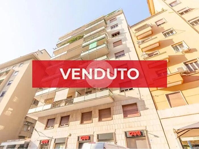 Appartamento quadrilocale in vendita in Via dei Tadolini, Roma