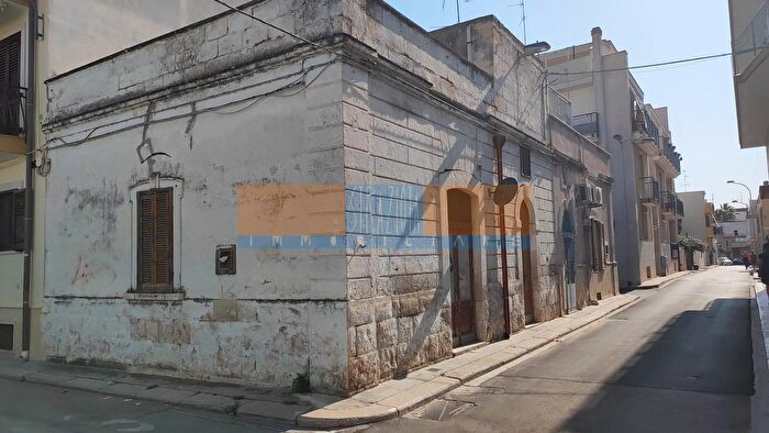 Appartamento bilocale in vendita in Via Pieve del Cadore, Modugno