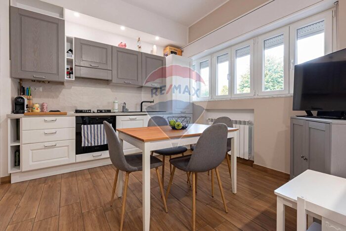 Appartamento trilocale in vendita in Via Piave, Busto Arsizio