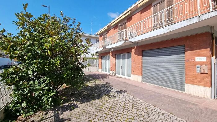 Casa con 5 locali in vendita in Viale Alcide De Gasperi, Monteprandone