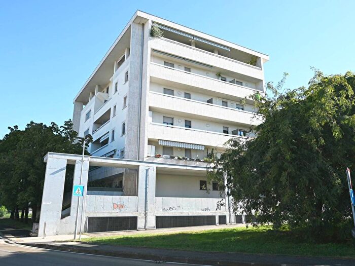 Appartamento trilocale in affitto in Via Giovanni Falcone, Canovine, Bergamo