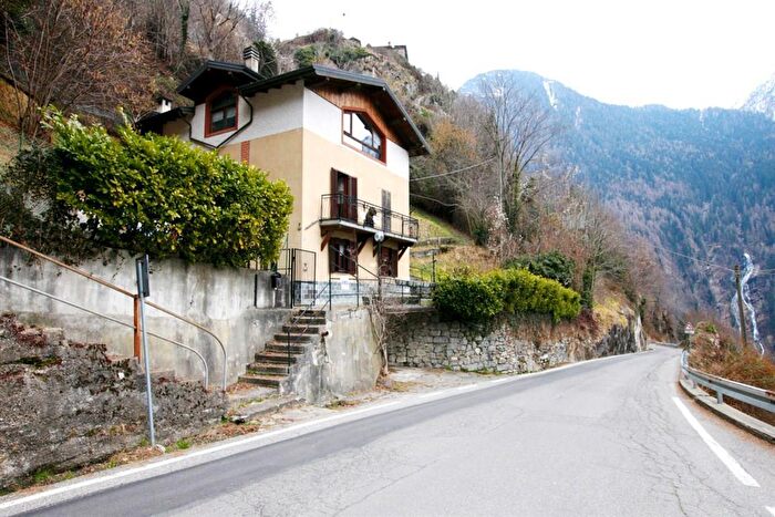 Casa con 7 locali in vendita in Sp, Branzi