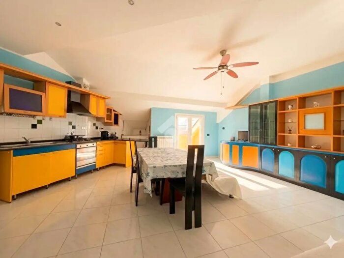 Appartamento trilocale in vendita in Via Maratona, Termoli