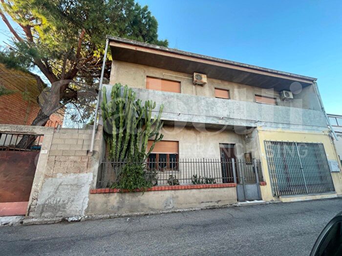Casa quadrilocale in vendita in Via Cesare Battisti, Terralba
