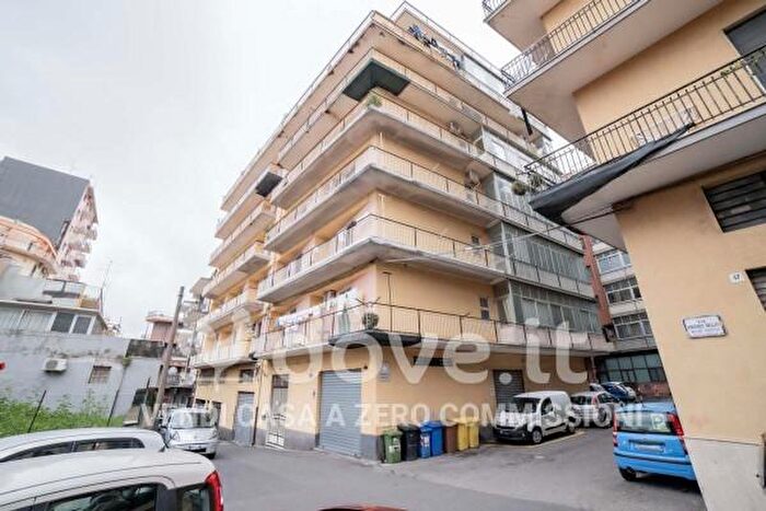 Appartamento trilocale in vendita in Via Vincenzo Bellini, Acireale