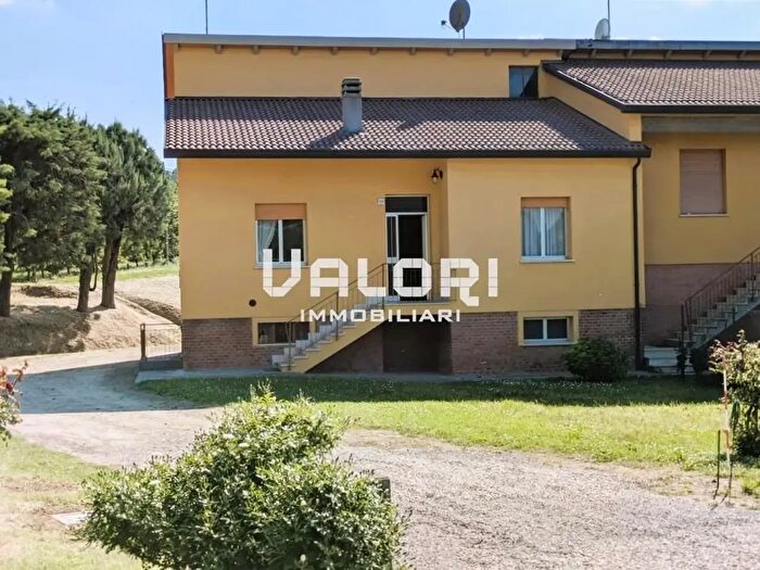 Casa quadrilocale in vendita in Via Tebano, Faenza