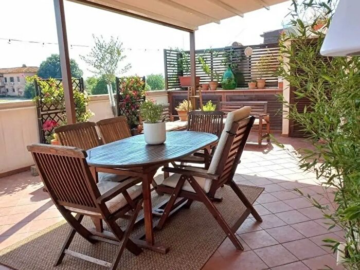 Appartamento con 5 locali in vendita in Viale Lucania, Milano