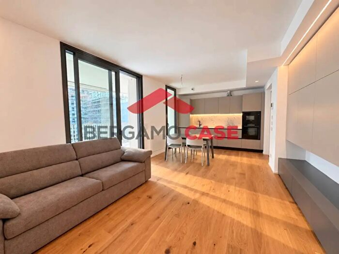 Appartamento bilocale in affitto in Via Camozzi, Bergamo