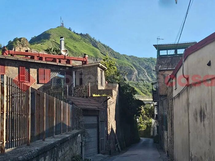 Appartamento monolocale in vendita in Via Comunale Cintia a Soccavo, Napoli