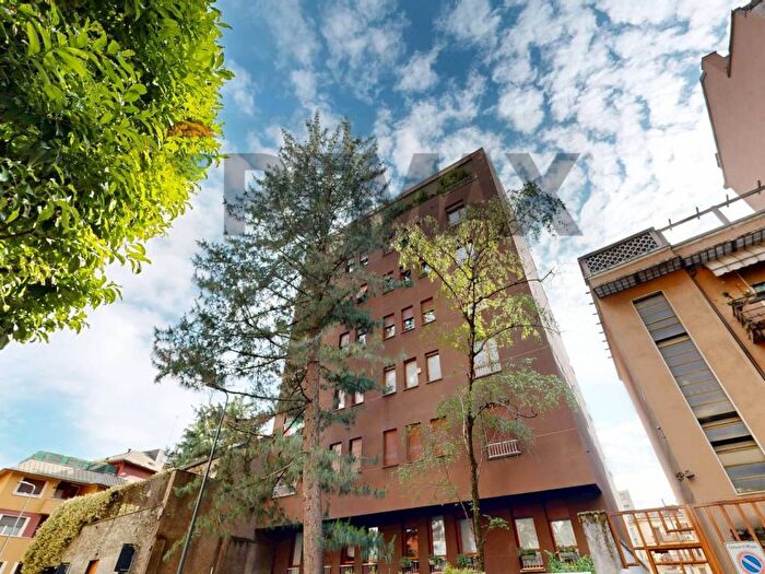 Appartamento trilocale in affitto in Via Bullona, Sempione, Milano