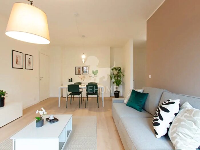 Appartamento trilocale in vendita in Viale Cadore, Udine