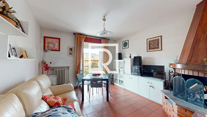 Appartamento con 6 locali in vendita in Strada Bora Piavola Mercato Saraceno, Mercato Saraceno