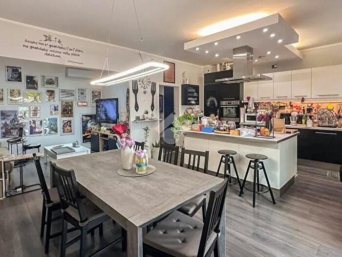 Appartamento trilocale in vendita in Via Caboto, Carpi