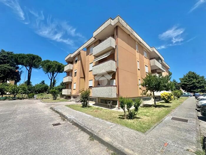Appartamento trilocale in vendita in Via Baglioni, Assisi