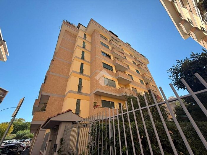 Appartamento monolocale in vendita in Via Vaiano, Magliana, Roma