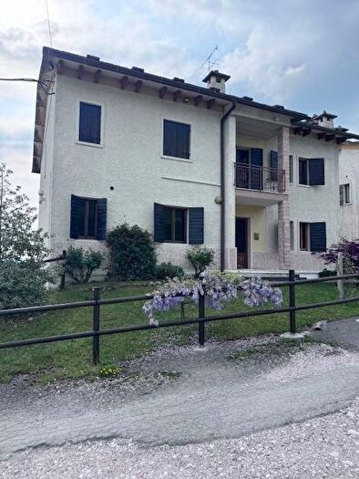 Appartamento quadrilocale in affitto in SantAnna dAlfaedo