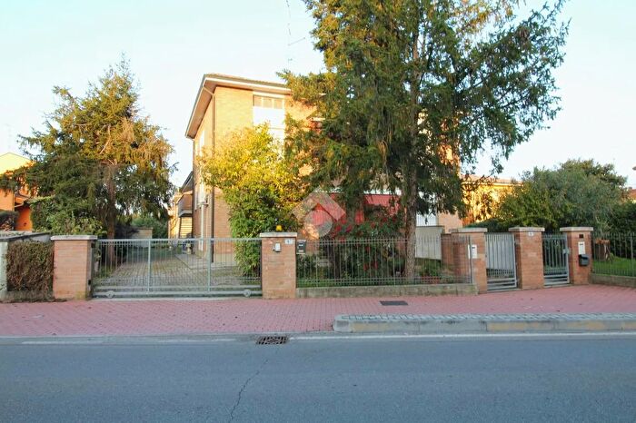 Casa con 6 locali in vendita in Via Vettigano, Campagnola Emilia