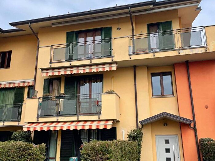 Appartamento quadrilocale in affitto in via II Giugno, Centro, Capriate San Gervasio