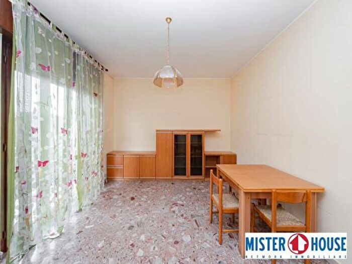 Appartamento trilocale in vendita in Via Generale Antonio Cantore, Muggiò