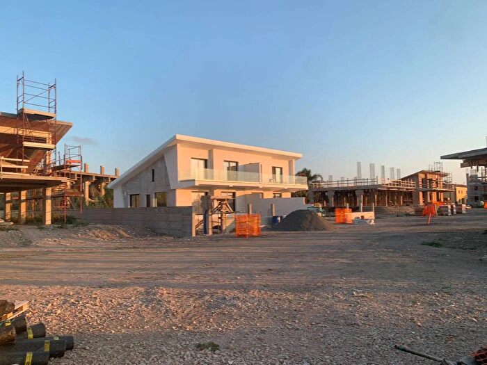 Casa con 6 locali in vendita in Via Spiaggia di Ponente, Milazzo