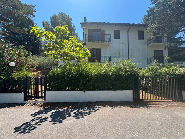 Casa bilocale in affitto in Parco Elena, Torchiara