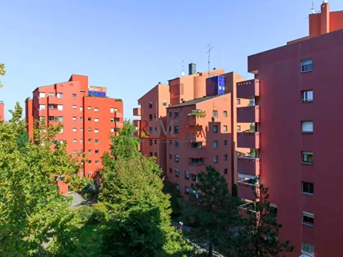 Appartamento trilocale in vendita in Via delle Forze Armate, Milano