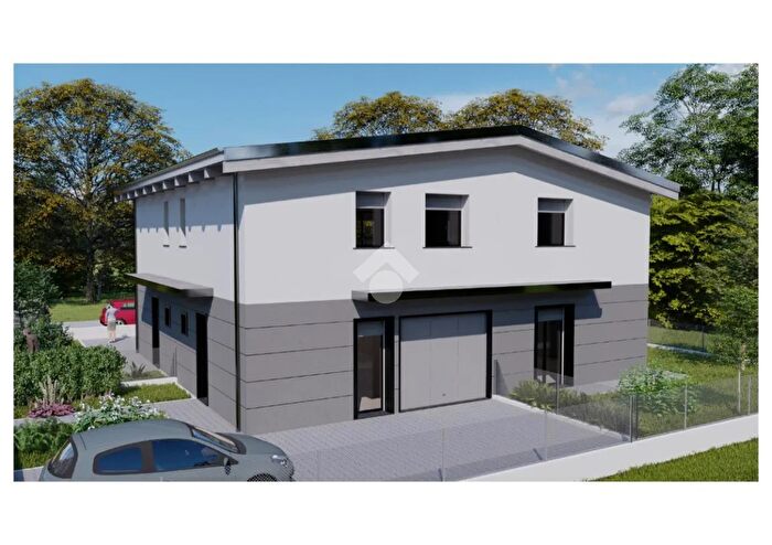 Casa quadrilocale in vendita in Via Milazzo, Sassuolo