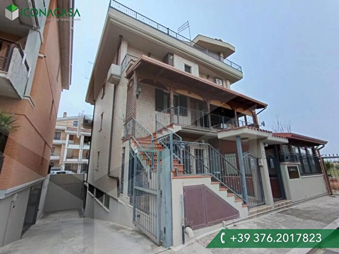 Appartamento trilocale in vendita in Via Monsignor Giuseppe Stoico, San Severo