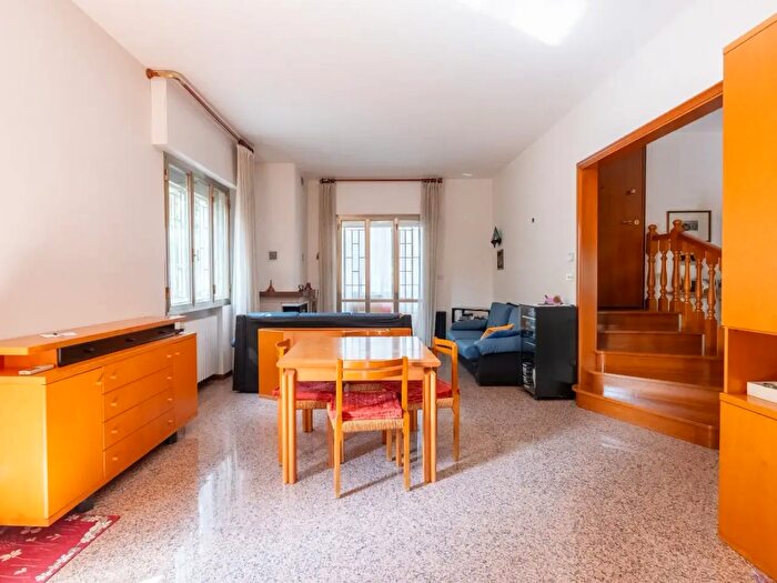 Appartamento con 5 locali in vendita in Via Fratelli Cairoli, Casalecchio Di Reno