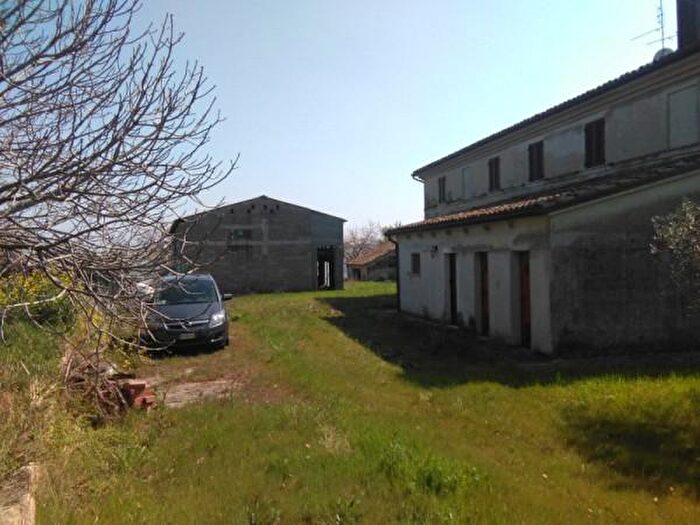Appartamento con 6 locali in vendita in Serra, San Marcello