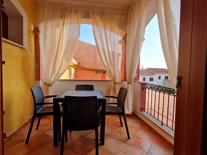 Appartamento bilocale in affitto in Via Capo Testa, Santa Teresa Gallura