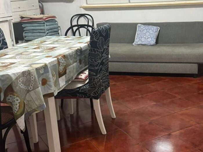 Appartamento bilocale in affitto in Via Cristoforo Colombo, Lungomare, Viareggio